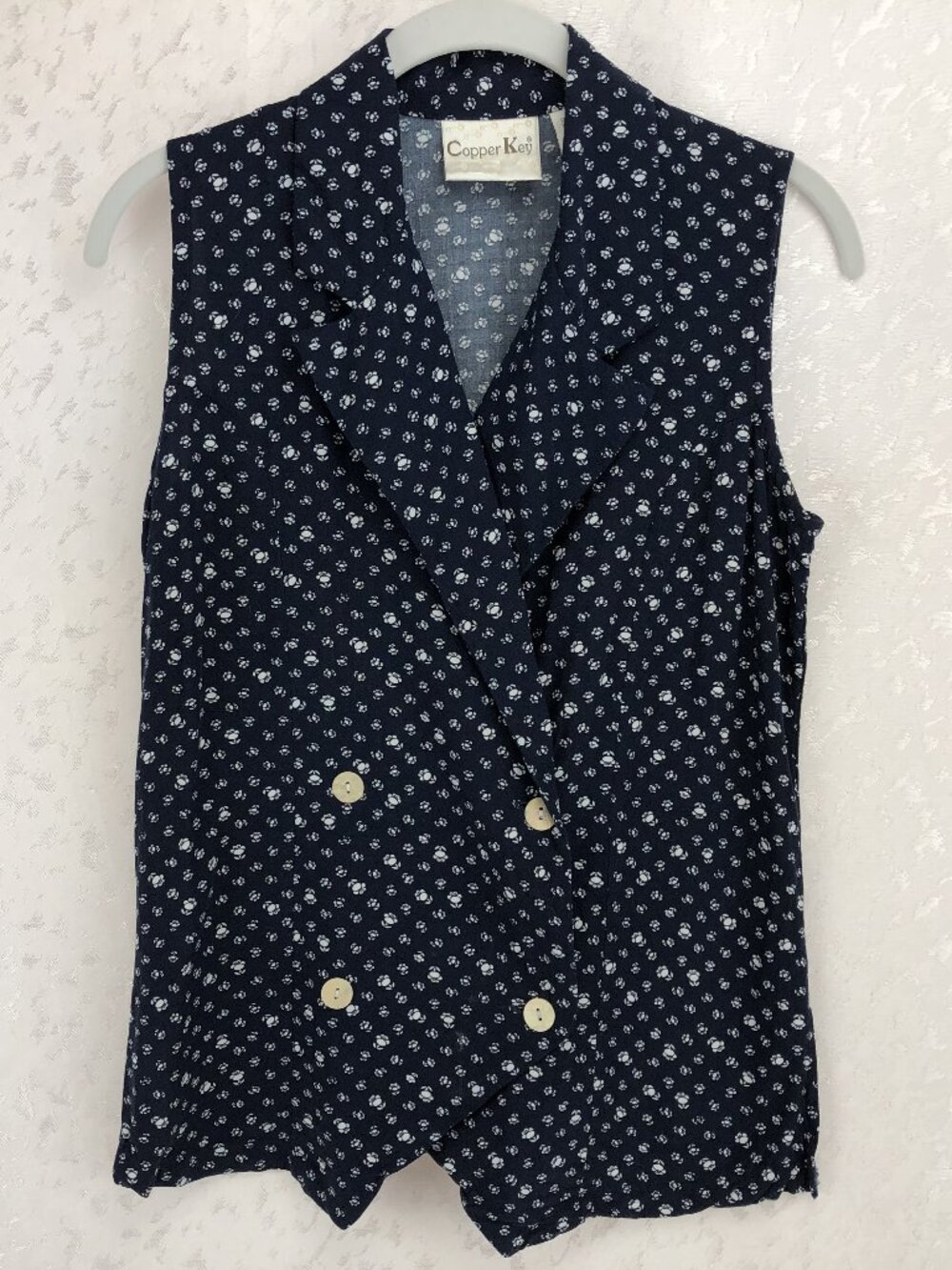 Copper Key Vintage Floral Rayon Sleeveless Blouse Blue with Front Buttons Size S